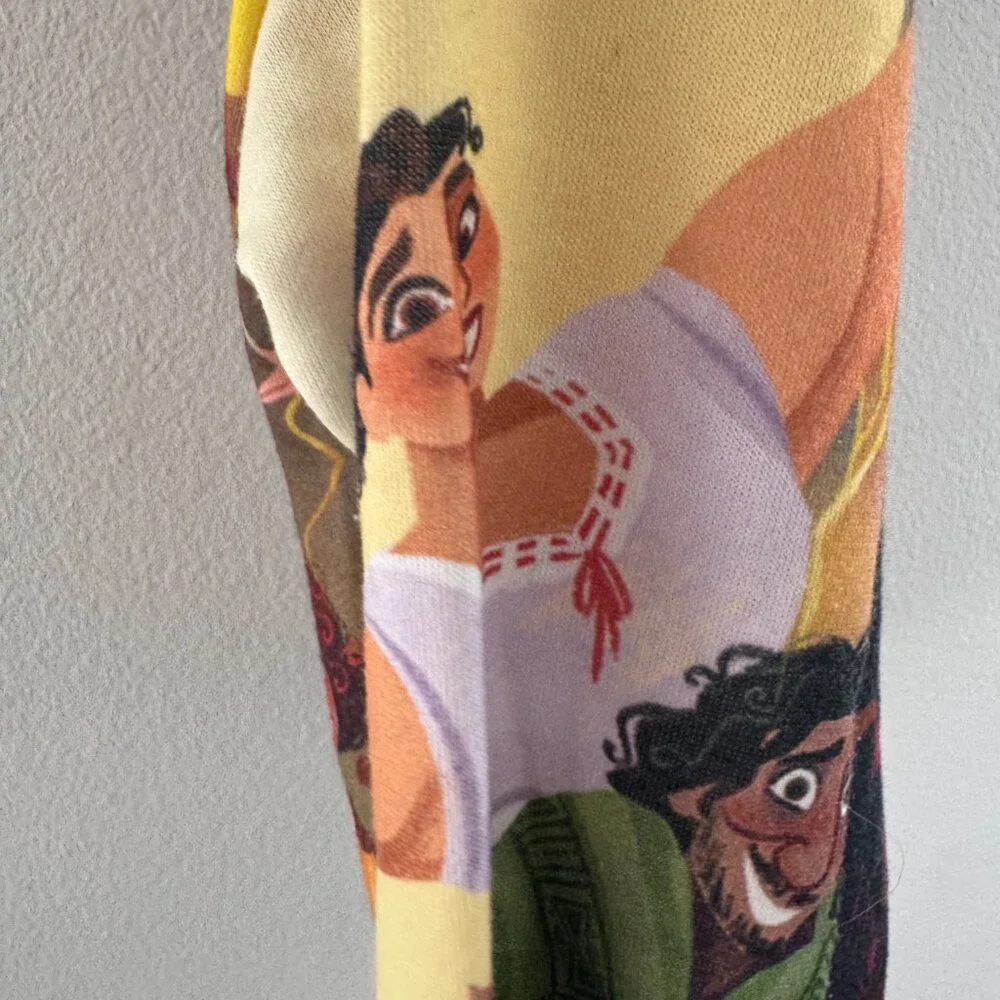 Disney Parks Encanto Family Madrigal crewneck‎ sweatshirt Size 14 girls
